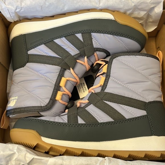 NEW Sorel Sizes 1-7 Kids' Whitney II Short Lace Winter Boots - Black/ Lavender - Picture 8 of 14